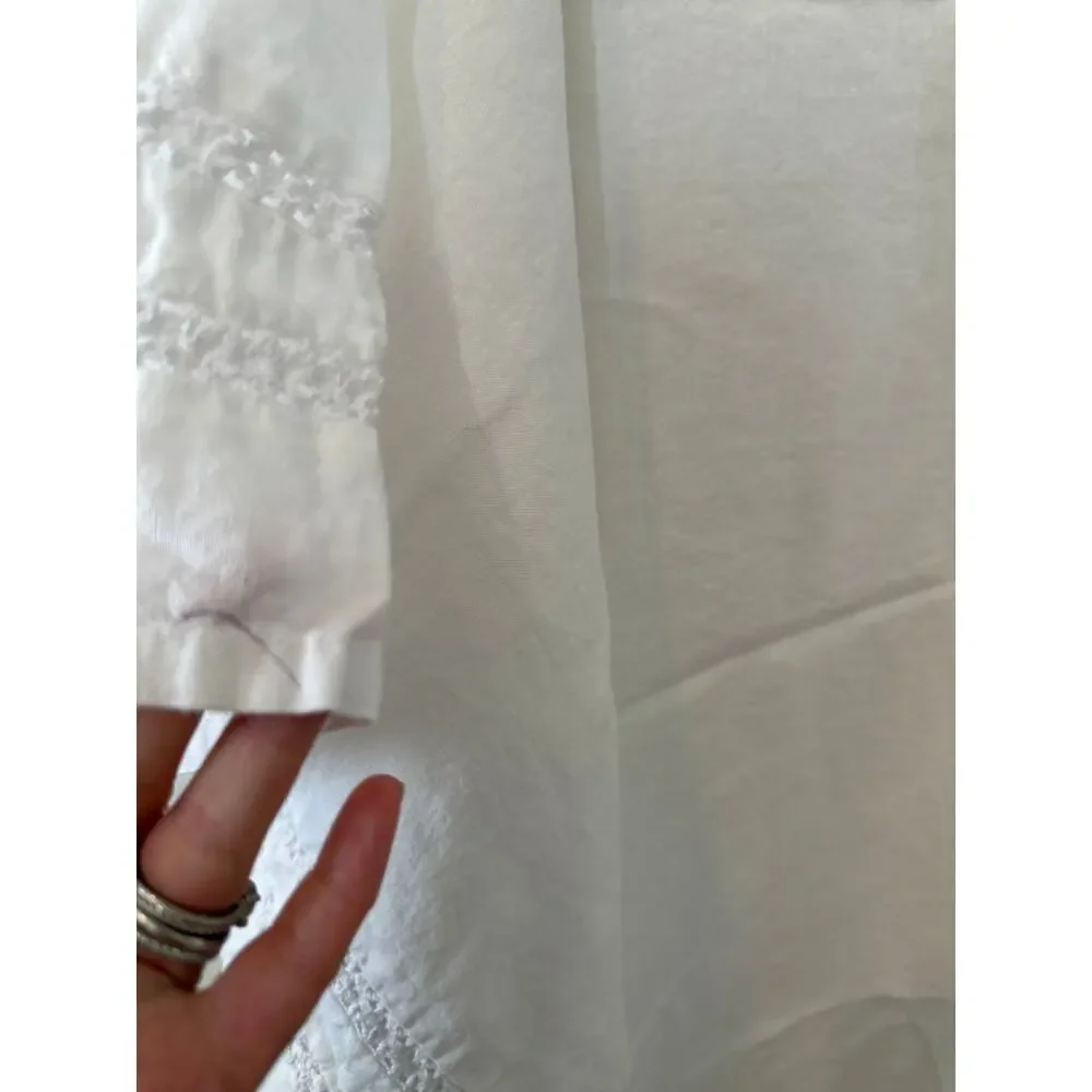 Nicole Miller Rectangular White Linen Tablecloth Crochet Trim